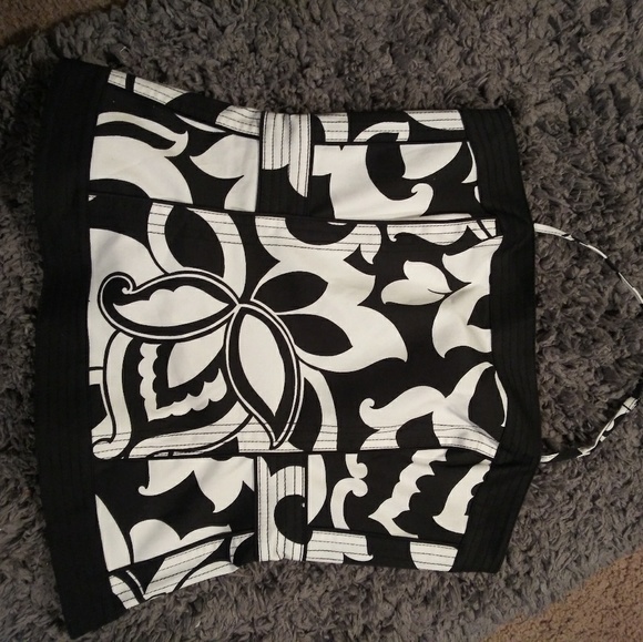 White House Black Market Tops - Black house and white Market halter top